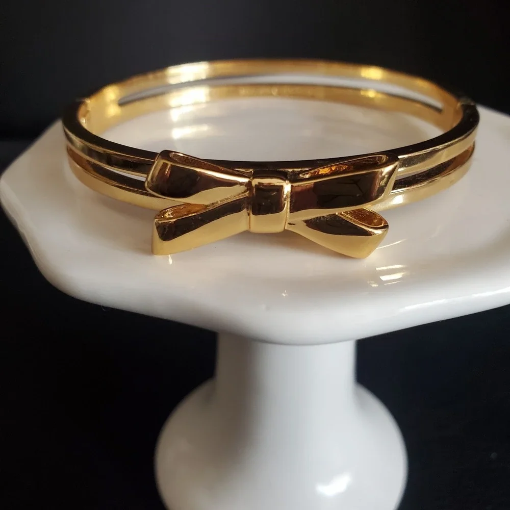 Kate Spade New York DOUBLE BOW Gold Plated Hinged Bangle Bracelet Strong Clasp - Picture 5 of 10
